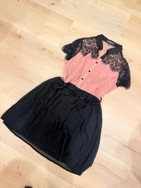 Two-Tone Lace Top Dress in Dusty Rose and Black